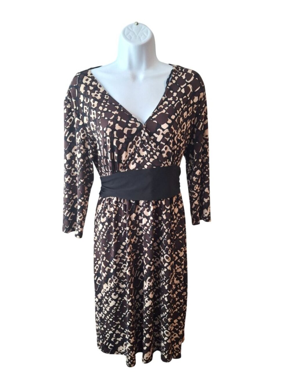Tiana B USA M Animal Print Wrap Dress Career Chic Office Glam Stretch Midi